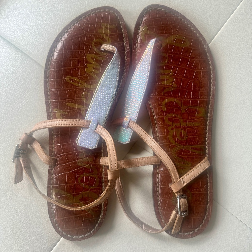 Sam Edelman Flat Sandals Size 8.5 Metallic Silver and Tan